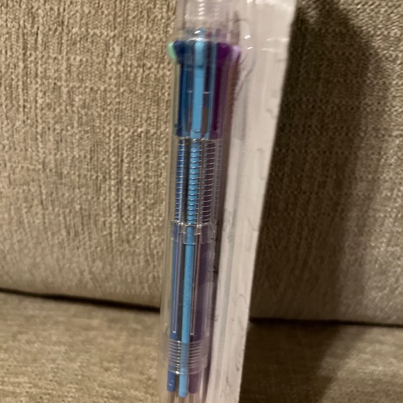 Yoobi | 8 Click Multicolor Retractable Ballpoint Pen | 8 Colors in Each Pen NEW! - Picture 2 of 3